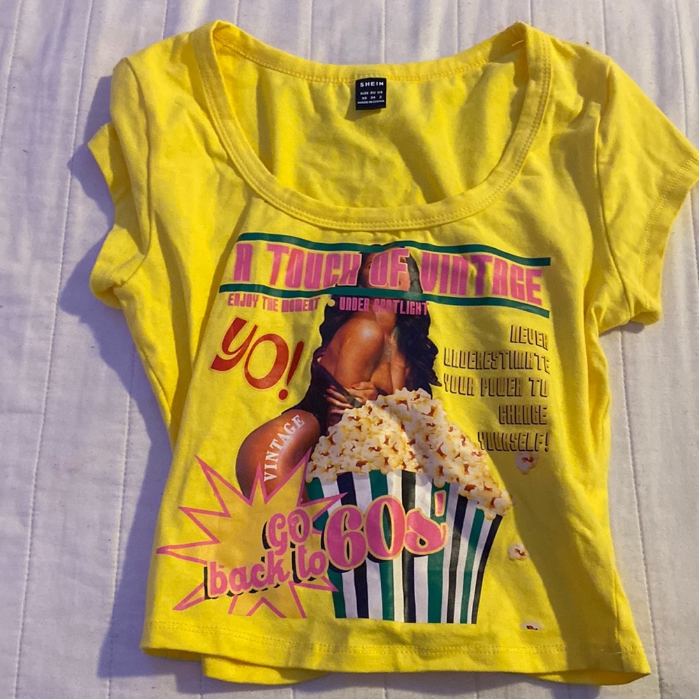 Graphic top